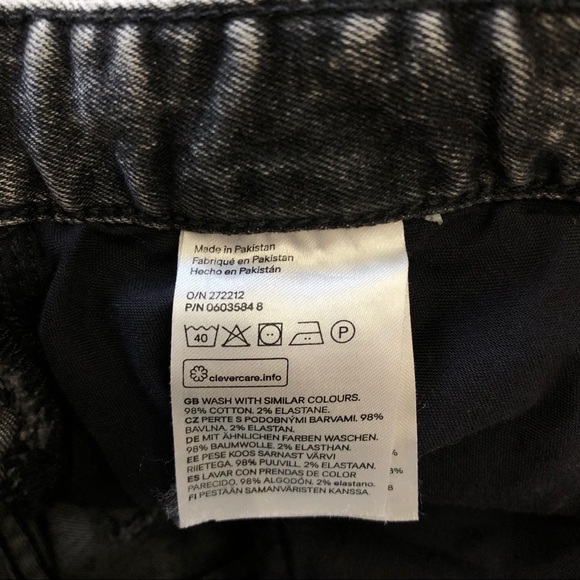 - H&M Mineral Washed Cutoff Denim Shorts - Picture 10 of 11